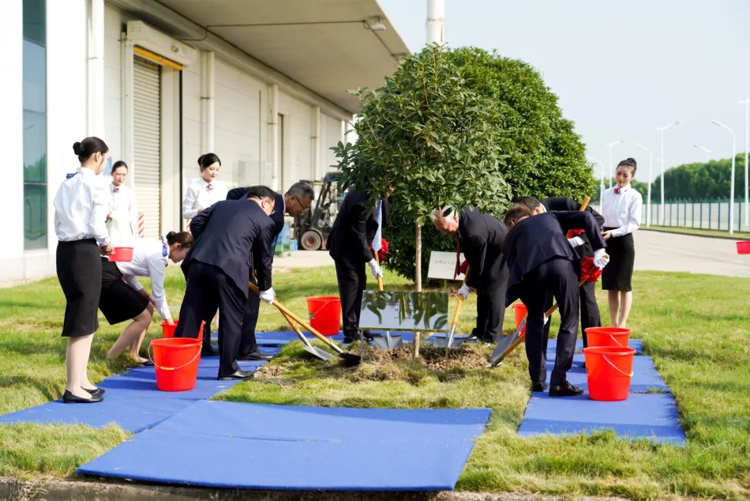 冰球突破豪华版网址精密与川崎重工合资子公司——艾崎精密机械（苏州）有限公司开业典礼隆重举行